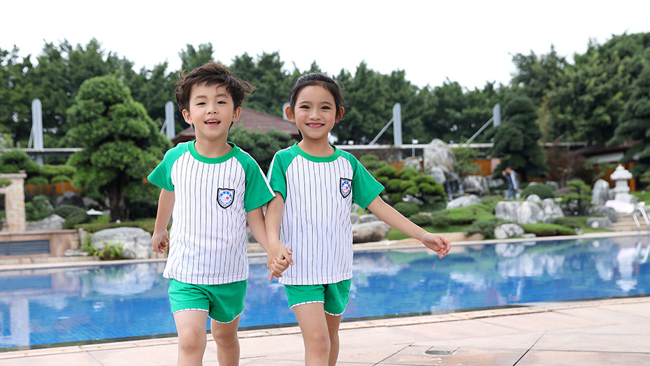 夏季運(yùn)動(dòng)款幼兒園服展示圖
