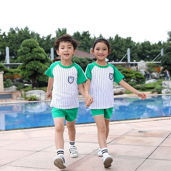 夏季運(yùn)動(dòng)款幼兒園服